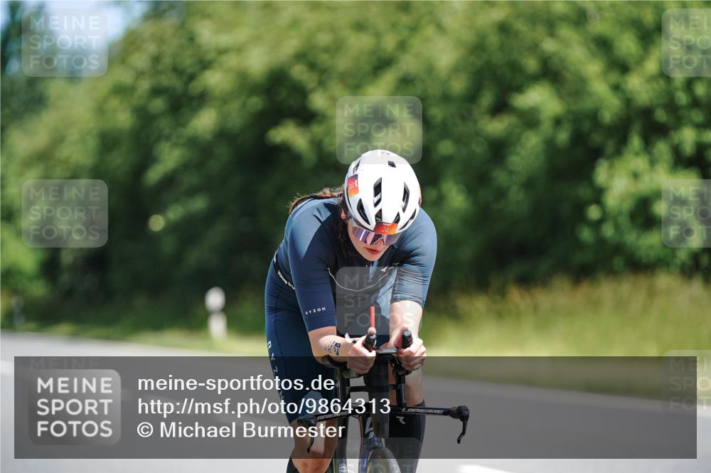 21.06.2026 - Viking Triathlon Michael Burmester http://msf.ph/oto/9864313 21.06.2026 11:47:42 Radfahren 24, 65, 74, 115, 185, 220, 270, 356, 378, 416, 450, 464, 483, 483, 569, 578, 601 meine-sportfotos.de