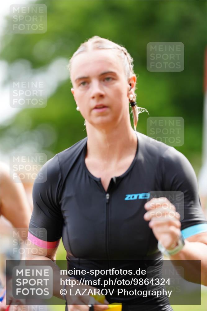 21.06.2026 - 29. Vierlanden-Triathlon LAZAROV Photography http://msf.ph/oto/9864324 21.06.2026 11:22:40 Schwimmen 841, 848, 873, 878, 899, 906 meine-sportfotos.de