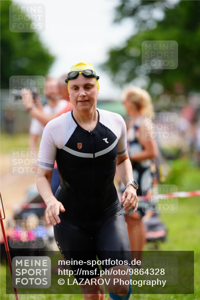 21.06.2026 - 29. Vierlanden-Triathlon LAZAROV Photography http://msf.ph/oto/9864328 21.06.2026 11:22:42 Schwimmen 841, 848, 873, 878, 885, 899, 906 meine-sportfotos.de