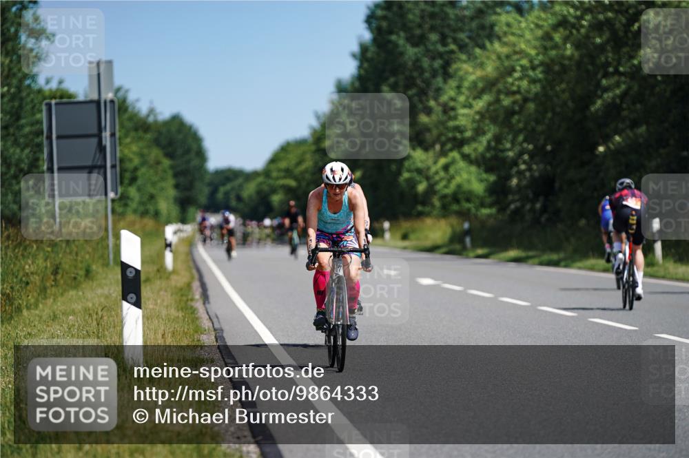 21.06.2026 - Viking Triathlon Michael Burmester http://msf.ph/oto/9864333 21.06.2026 11:47:50 Radfahren 24, 37, 115, 185, 189, 220, 356, 378, 416, 427, 464, 474, 483, 559, 578, 601 meine-sportfotos.de