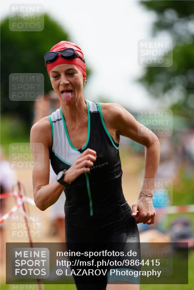 21.06.2026 - 29. Vierlanden-Triathlon LAZAROV Photography http://msf.ph/oto/9864415 21.06.2026 11:24:12 Schwimmen 865, 869, 890 meine-sportfotos.de