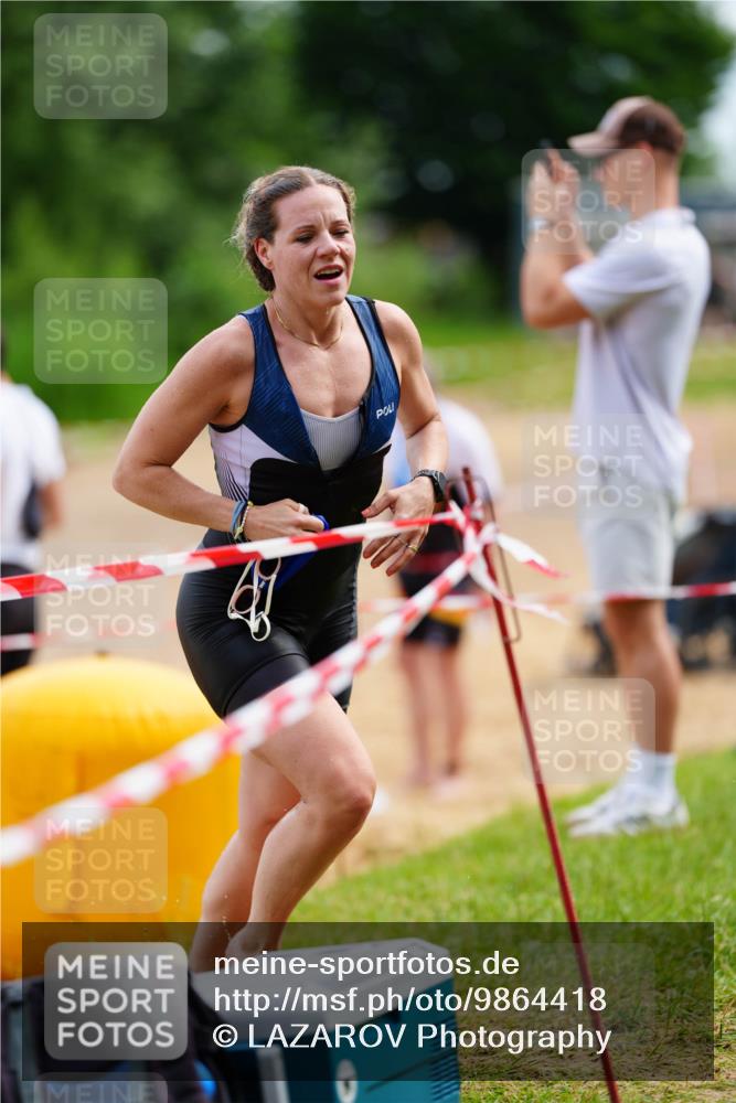 21.06.2026 - 29. Vierlanden-Triathlon LAZAROV Photography http://msf.ph/oto/9864418 21.06.2026 11:24:21 Schwimmen 818, 831, 869 meine-sportfotos.de