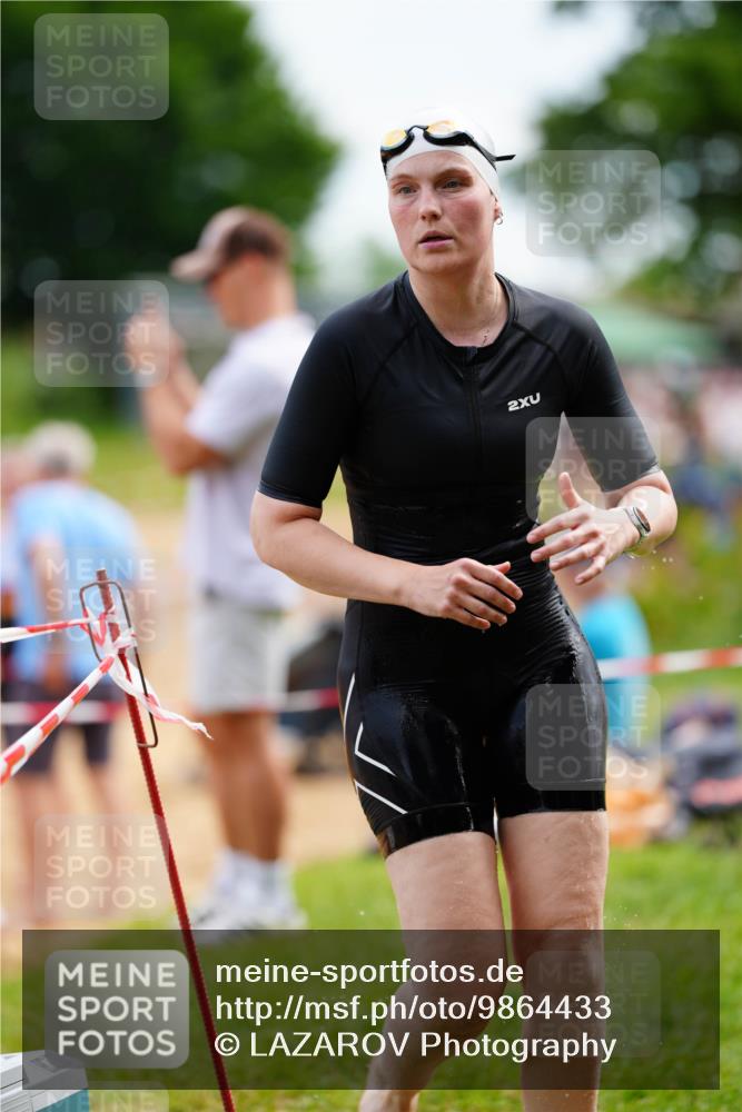 21.06.2026 - 29. Vierlanden-Triathlon LAZAROV Photography http://msf.ph/oto/9864433 21.06.2026 11:24:30 Schwimmen 818, 831, 837, 840, 852, 859, 888, 903 meine-sportfotos.de