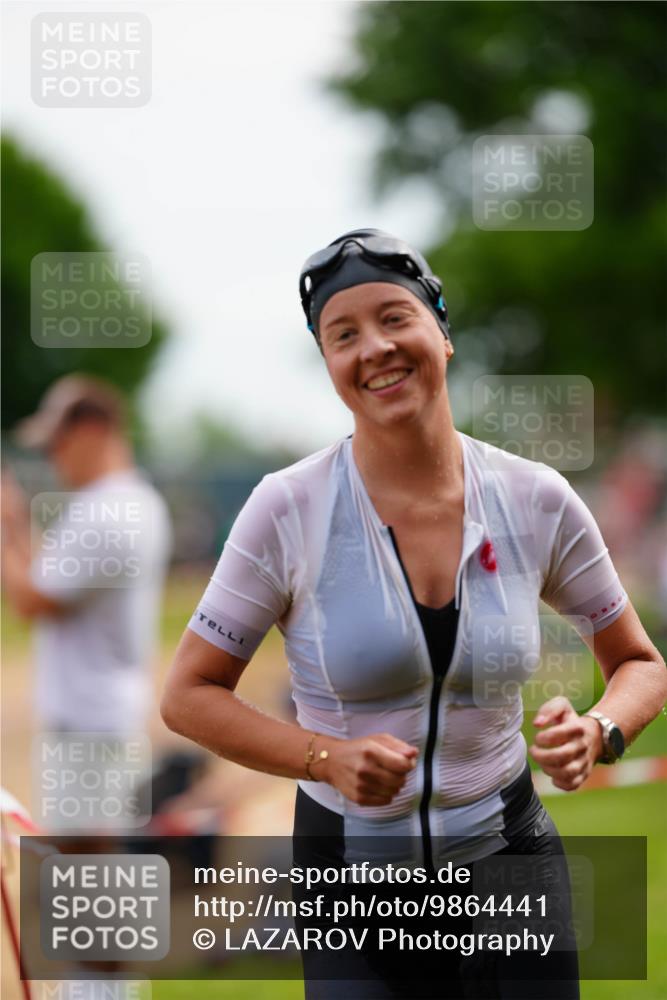 21.06.2026 - 29. Vierlanden-Triathlon LAZAROV Photography http://msf.ph/oto/9864441 21.06.2026 11:24:35 Schwimmen 818, 831, 837, 840, 852, 859, 888, 903 meine-sportfotos.de