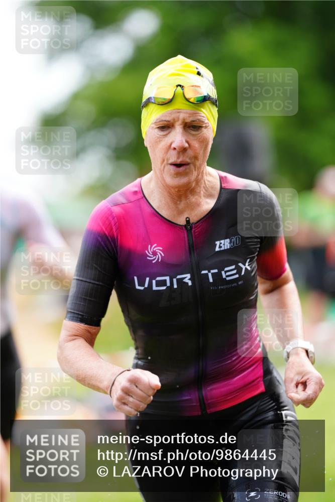 21.06.2026 - 29. Vierlanden-Triathlon LAZAROV Photography http://msf.ph/oto/9864445 21.06.2026 11:24:38 Schwimmen 818, 831, 837, 840, 852, 859, 888, 903 meine-sportfotos.de