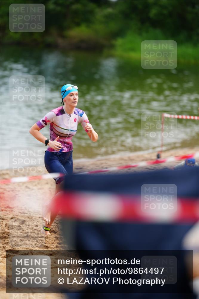 21.06.2026 - 29. Vierlanden-Triathlon LAZAROV Photography http://msf.ph/oto/9864497 21.06.2026 11:25:42 Schwimmen 849 meine-sportfotos.de