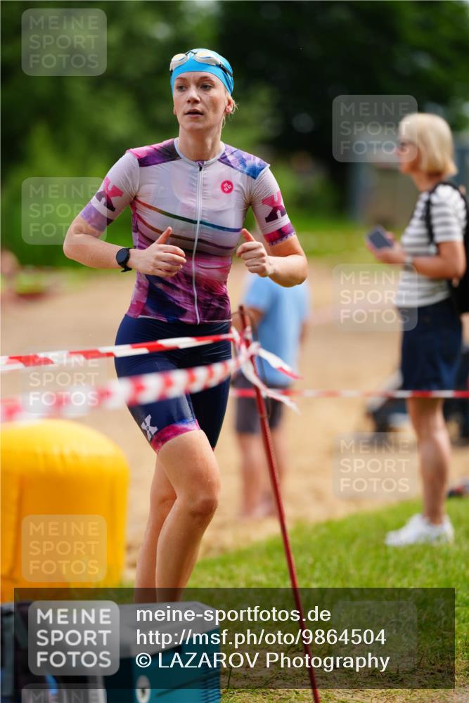 21.06.2026 - 29. Vierlanden-Triathlon LAZAROV Photography http://msf.ph/oto/9864504 21.06.2026 11:25:45 Schwimmen 849 meine-sportfotos.de