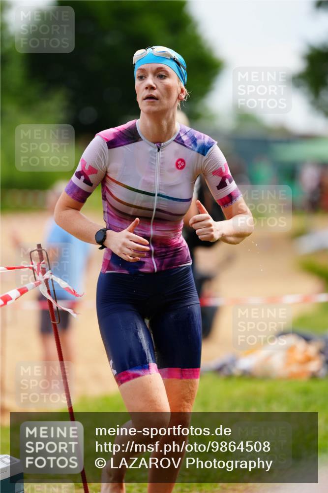 21.06.2026 - 29. Vierlanden-Triathlon LAZAROV Photography http://msf.ph/oto/9864508 21.06.2026 11:25:46 Schwimmen 849 meine-sportfotos.de