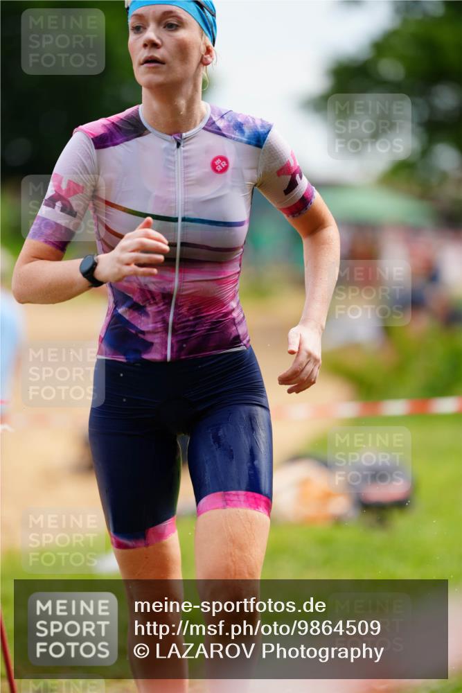 21.06.2026 - 29. Vierlanden-Triathlon LAZAROV Photography http://msf.ph/oto/9864509 21.06.2026 11:25:46 Schwimmen 849 meine-sportfotos.de