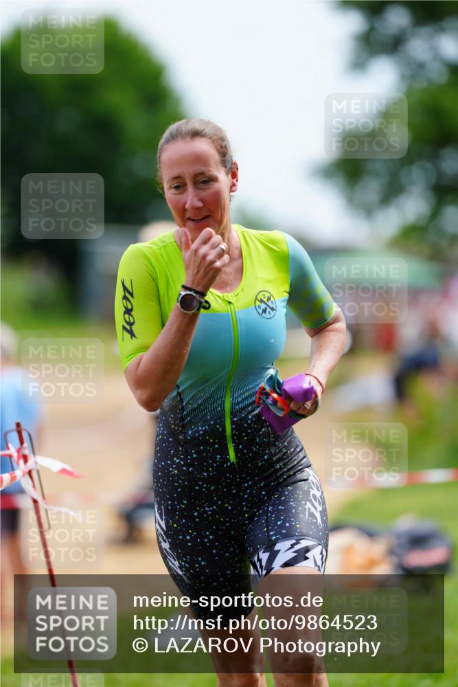 21.06.2026 - 29. Vierlanden-Triathlon LAZAROV Photography http://msf.ph/oto/9864523 21.06.2026 11:26:06 Schwimmen 864, 874 meine-sportfotos.de
