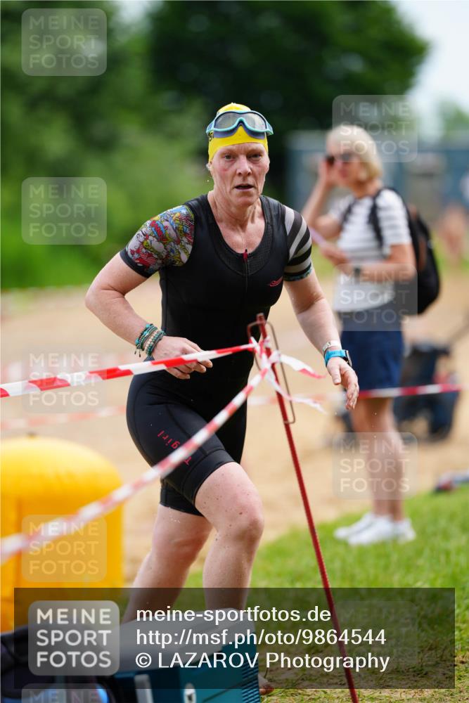 21.06.2026 - 29. Vierlanden-Triathlon LAZAROV Photography http://msf.ph/oto/9864544 21.06.2026 11:26:50 Schwimmen 833, 855, 856, 861 meine-sportfotos.de