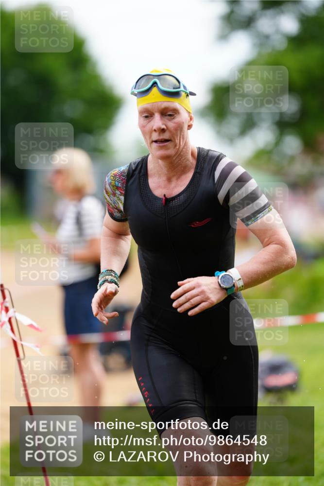 21.06.2026 - 29. Vierlanden-Triathlon LAZAROV Photography http://msf.ph/oto/9864548 21.06.2026 11:26:51 Schwimmen 855, 856, 861 meine-sportfotos.de