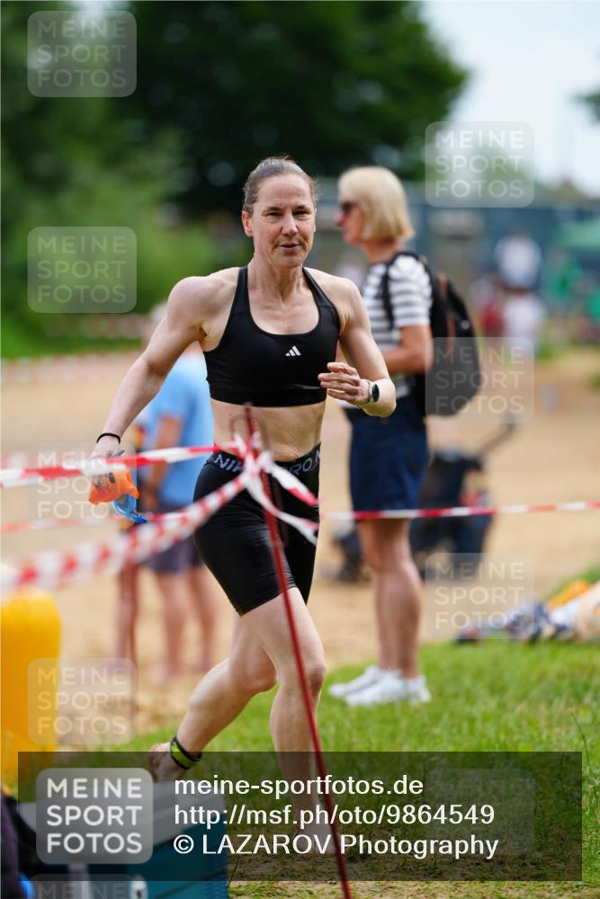 21.06.2026 - 29. Vierlanden-Triathlon LAZAROV Photography http://msf.ph/oto/9864549 21.06.2026 11:26:57 Schwimmen 855, 856, 861 meine-sportfotos.de