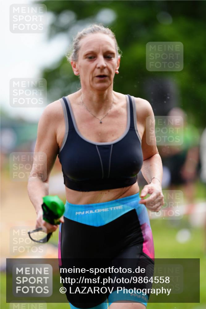 21.06.2026 - 29. Vierlanden-Triathlon LAZAROV Photography http://msf.ph/oto/9864558 21.06.2026 11:27:00 Schwimmen 856, 861 meine-sportfotos.de