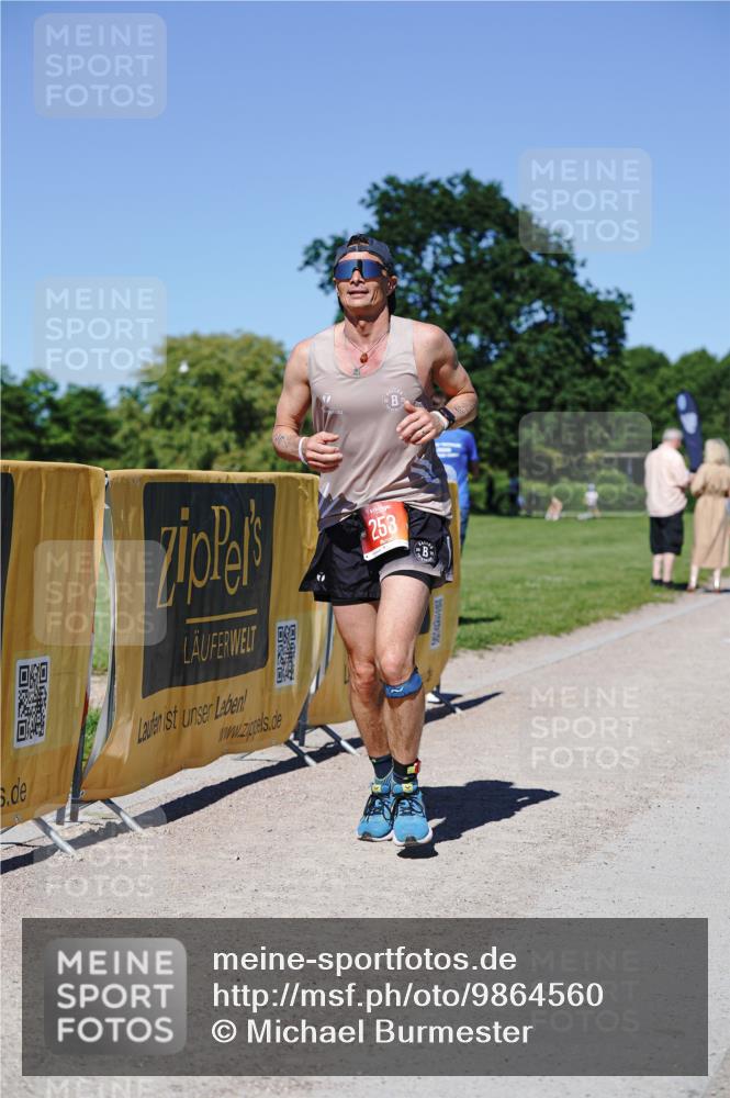 21.06.2026 - Viking Triathlon Michael Burmester http://msf.ph/oto/9864560 21.06.2026 16:44:48 Laufen 253, 431 meine-sportfotos.de