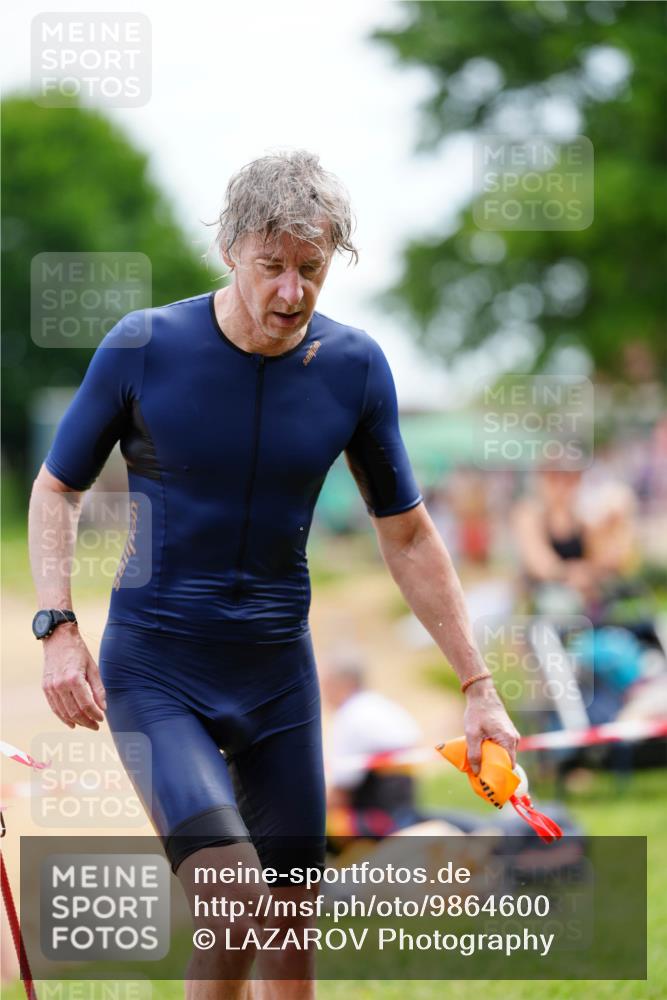 21.06.2026 - 29. Vierlanden-Triathlon LAZAROV Photography http://msf.ph/oto/9864600 21.06.2026 11:28:11 Schwimmen 816, 850 meine-sportfotos.de