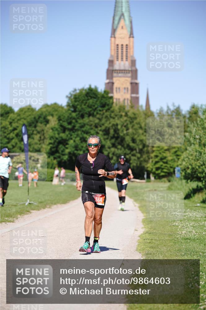 21.06.2026 - Viking Triathlon Michael Burmester http://msf.ph/oto/9864603 21.06.2026 16:46:13 Laufen 564 meine-sportfotos.de