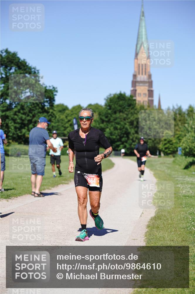 21.06.2026 - Viking Triathlon Michael Burmester http://msf.ph/oto/9864610 21.06.2026 16:46:15 Laufen 182, 564 meine-sportfotos.de