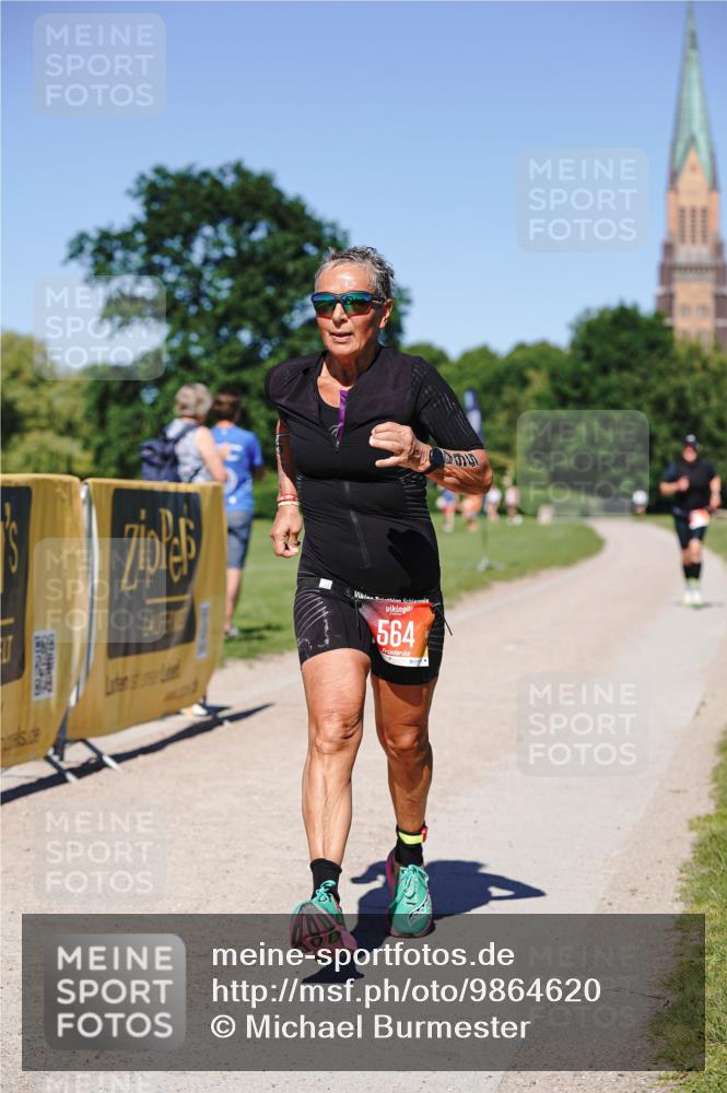 21.06.2026 - Viking Triathlon Michael Burmester http://msf.ph/oto/9864620 21.06.2026 16:46:17 Laufen 182, 564 meine-sportfotos.de