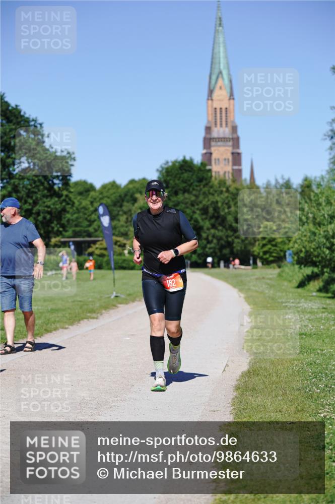21.06.2026 - Viking Triathlon Michael Burmester http://msf.ph/oto/9864633 21.06.2026 16:46:22 Laufen 182 meine-sportfotos.de