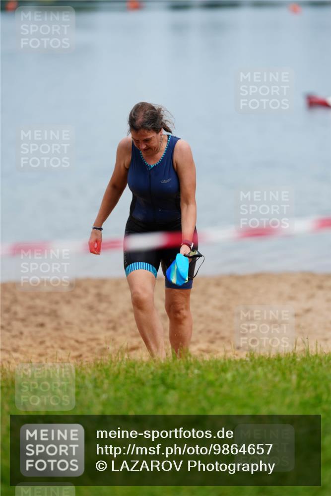 21.06.2026 - 29. Vierlanden-Triathlon LAZAROV Photography http://msf.ph/oto/9864657 21.06.2026 11:38:57 Schwimmen 836 meine-sportfotos.de