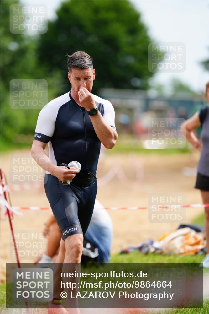 21.06.2026 - 29. Vierlanden-Triathlon LAZAROV Photography http://msf.ph/oto/9864664 21.06.2026 11:40:18 Schwimmen 796 meine-sportfotos.de