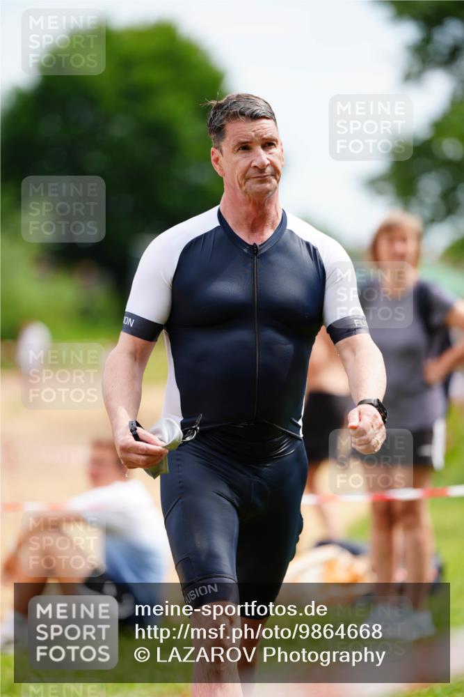 21.06.2026 - 29. Vierlanden-Triathlon LAZAROV Photography http://msf.ph/oto/9864668 21.06.2026 11:40:19 Schwimmen 796 meine-sportfotos.de