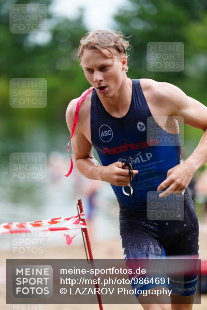 21.06.2026 - 29. Vierlanden-Triathlon LAZAROV Photography http://msf.ph/oto/9864691 21.06.2026 12:00:17 Schwimmen 917, 964 meine-sportfotos.de