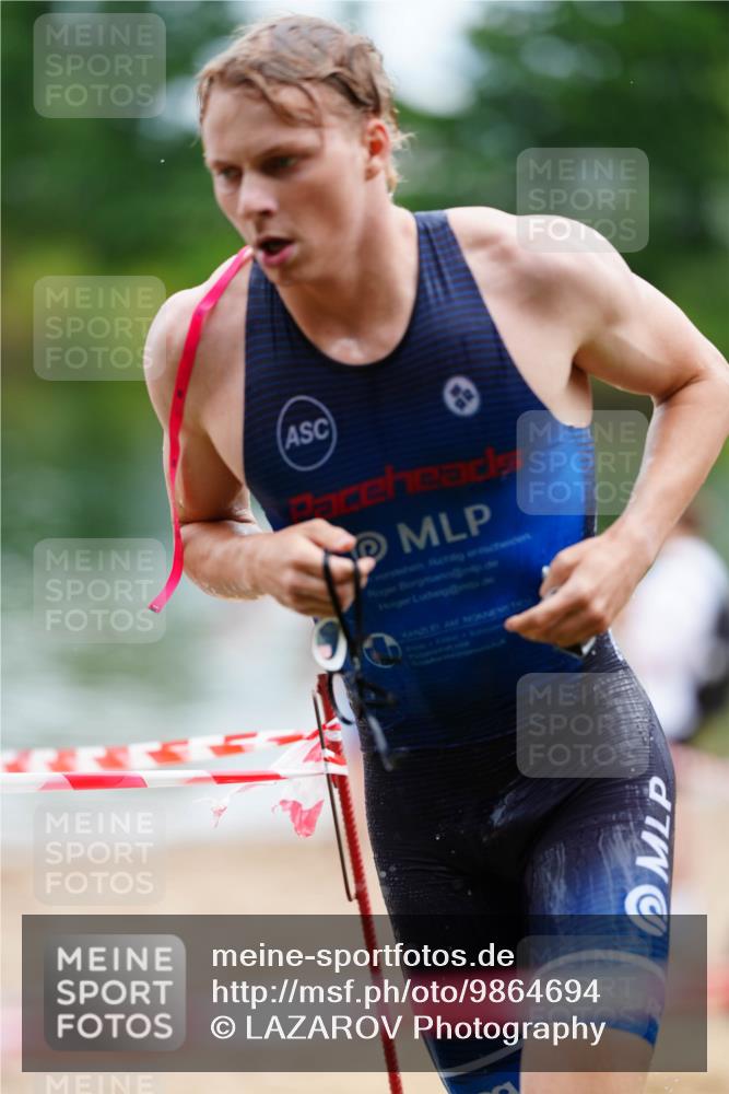 21.06.2026 - 29. Vierlanden-Triathlon LAZAROV Photography http://msf.ph/oto/9864694 21.06.2026 12:00:17 Schwimmen 917, 964 meine-sportfotos.de