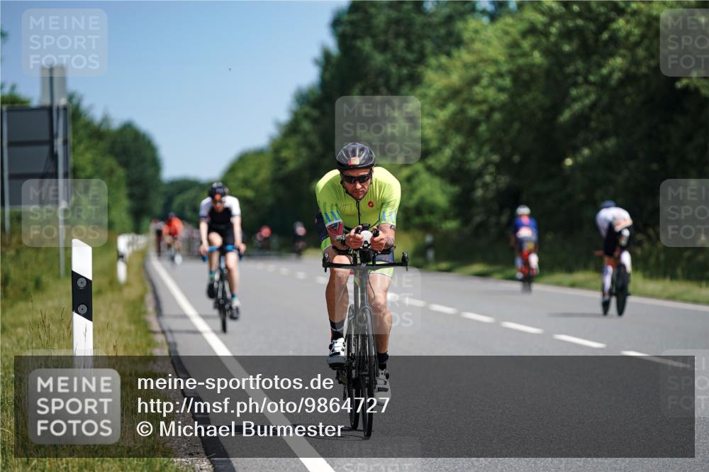 21.06.2026 - Viking Triathlon Michael Burmester http://msf.ph/oto/9864727 21.06.2026 11:50:14 Radfahren 33, 76, 151, 152, 218, 244, 272, 297, 297, 300, 333, 351, 414, 519, 557, 614, 614, 633, 641 meine-sportfotos.de