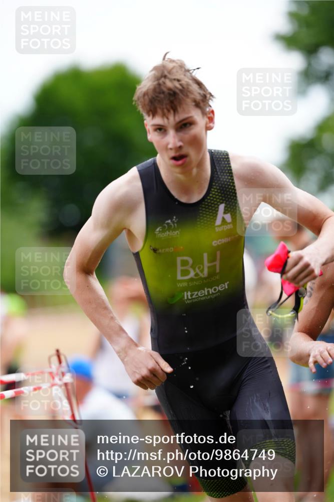 21.06.2026 - 29. Vierlanden-Triathlon LAZAROV Photography http://msf.ph/oto/9864749 21.06.2026 12:01:32 Schwimmen 947, 953, 958, 963, 966, 970, 971, 972 meine-sportfotos.de