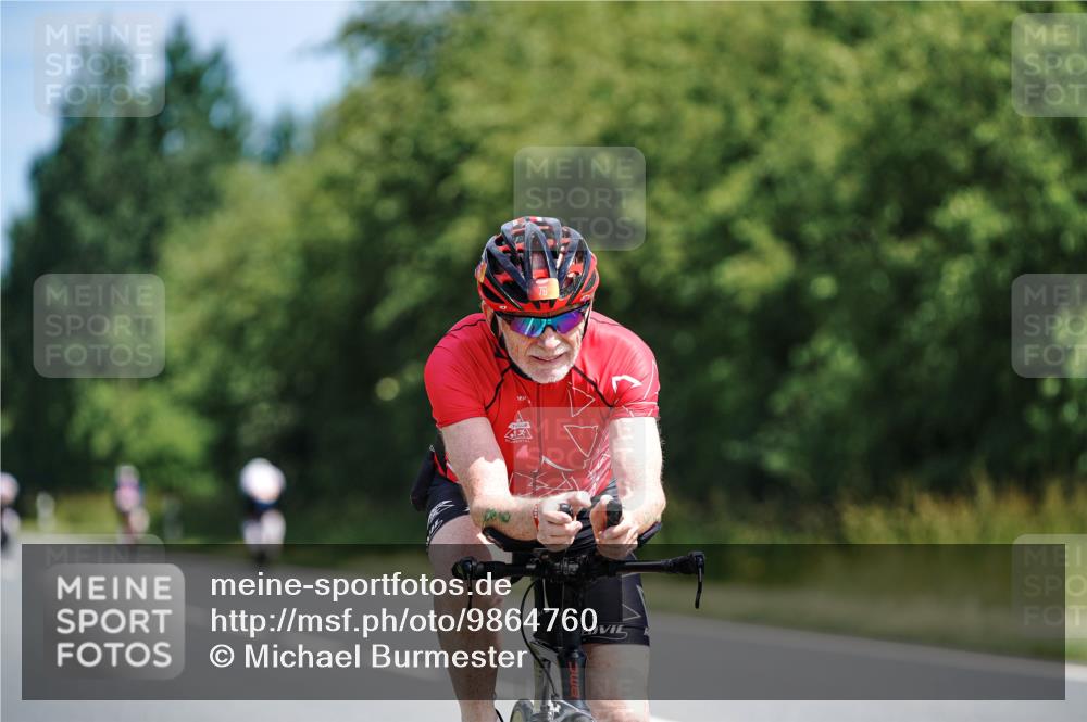 21.06.2026 - Viking Triathlon Michael Burmester http://msf.ph/oto/9864760 21.06.2026 11:50:19 Radfahren 33, 76, 92, 107, 151, 152, 244, 272, 297, 300, 351, 414, 519, 557, 574, 614, 633, 641 meine-sportfotos.de