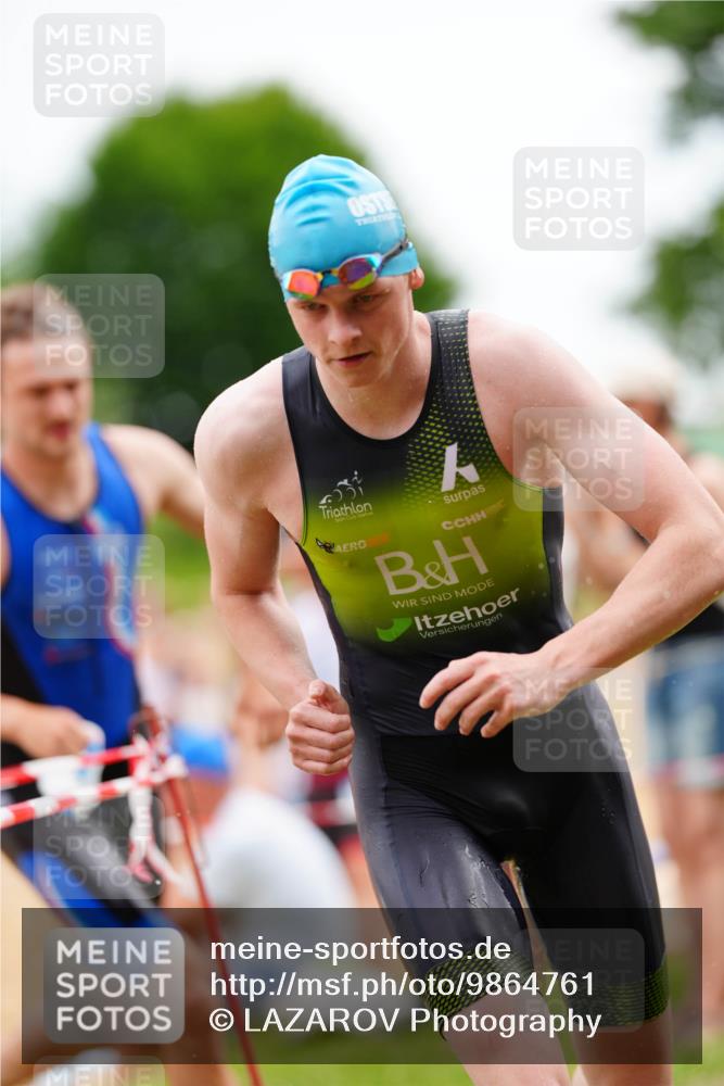 21.06.2026 - 29. Vierlanden-Triathlon LAZAROV Photography http://msf.ph/oto/9864761 21.06.2026 12:01:46 Schwimmen 909, 911, 952, 953, 959, 974 meine-sportfotos.de