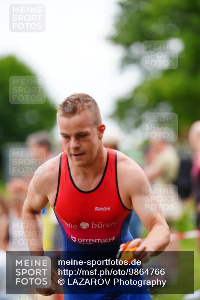 21.06.2026 - 29. Vierlanden-Triathlon LAZAROV Photography http://msf.ph/oto/9864766 21.06.2026 12:01:50 Schwimmen 909, 911, 920, 934, 951, 952, 959, 974 meine-sportfotos.de