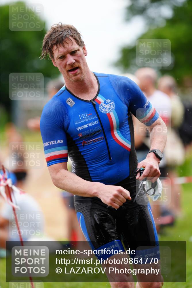 21.06.2026 - 29. Vierlanden-Triathlon LAZAROV Photography http://msf.ph/oto/9864770 21.06.2026 12:01:55 Schwimmen 911, 914, 920, 934, 946, 951, 959 meine-sportfotos.de