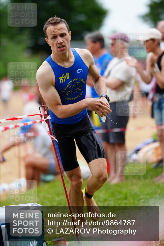 21.06.2026 - 29. Vierlanden-Triathlon LAZAROV Photography http://msf.ph/oto/9864787 21.06.2026 12:02:12 Schwimmen 910, 935, 950 meine-sportfotos.de