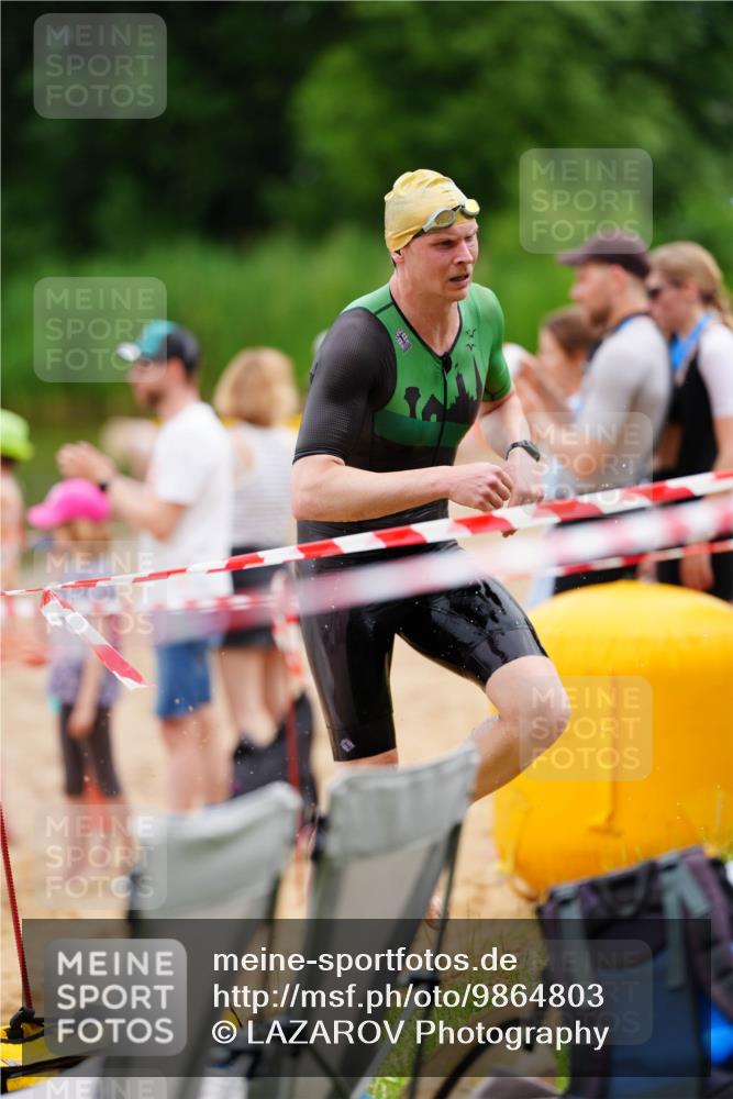 21.06.2026 - 29. Vierlanden-Triathlon LAZAROV Photography http://msf.ph/oto/9864803 21.06.2026 12:02:25 Schwimmen 912, 925, 928, 935, 936, 967 meine-sportfotos.de