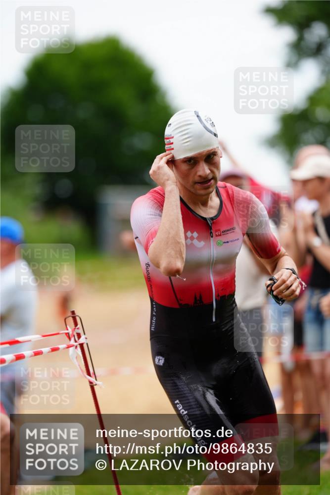 21.06.2026 - 29. Vierlanden-Triathlon LAZAROV Photography http://msf.ph/oto/9864835 21.06.2026 12:02:43 Schwimmen 908, 912, 921, 923, 926, 933, 938, 943, 945, 960, 962, 969, 977 meine-sportfotos.de
