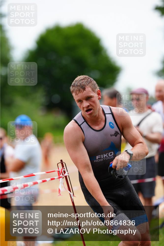 21.06.2026 - 29. Vierlanden-Triathlon LAZAROV Photography http://msf.ph/oto/9864836 21.06.2026 12:02:46 Schwimmen 908, 921, 923, 926, 933, 943, 945, 960, 962, 969, 977 meine-sportfotos.de