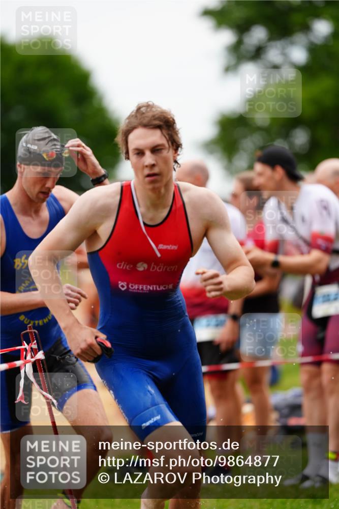 21.06.2026 - 29. Vierlanden-Triathlon LAZAROV Photography http://msf.ph/oto/9864877 21.06.2026 12:03:22 Schwimmen 915, 916, 929, 937, 948, 949, 961, 973, 980, 981 meine-sportfotos.de