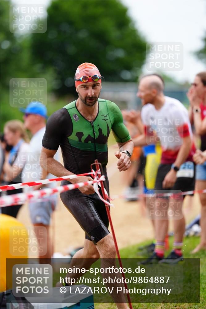 21.06.2026 - 29. Vierlanden-Triathlon LAZAROV Photography http://msf.ph/oto/9864887 21.06.2026 12:03:30 Schwimmen 915, 916, 929, 937, 939, 948, 981 meine-sportfotos.de