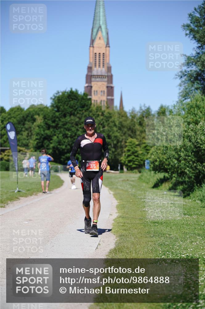 21.06.2026 - Viking Triathlon Michael Burmester http://msf.ph/oto/9864888 21.06.2026 16:49:35 Laufen 154, 375 meine-sportfotos.de