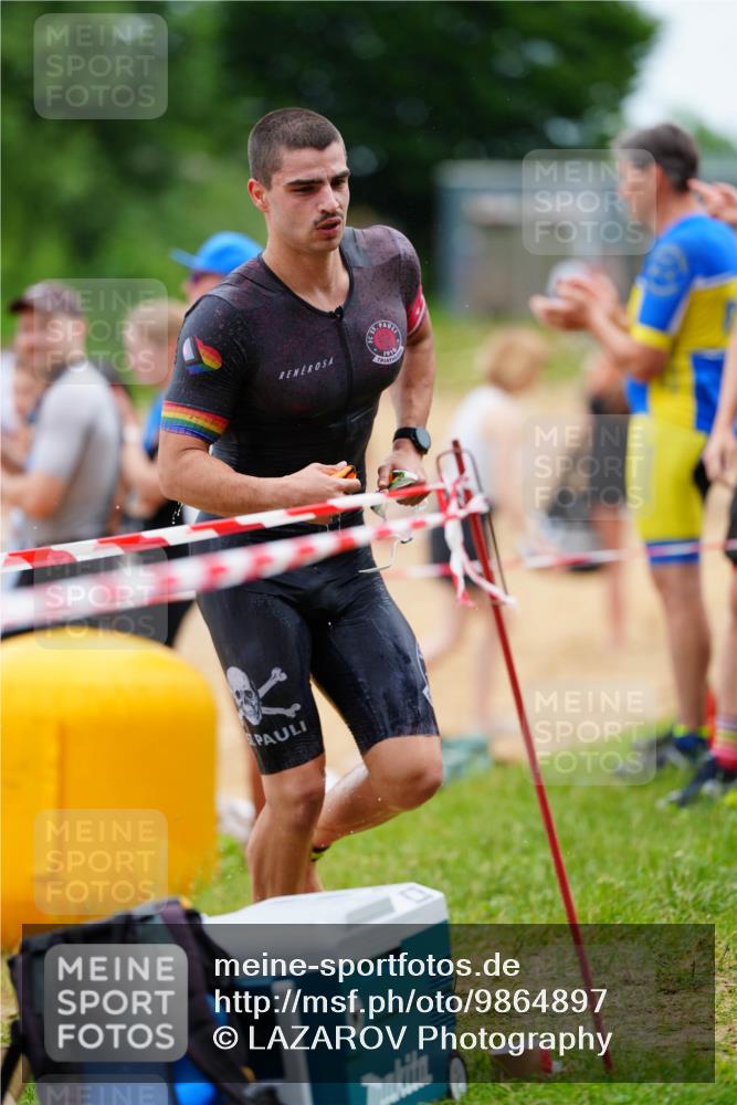 21.06.2026 - 29. Vierlanden-Triathlon LAZAROV Photography http://msf.ph/oto/9864897 21.06.2026 12:03:38 Schwimmen 932, 937, 939, 981 meine-sportfotos.de
