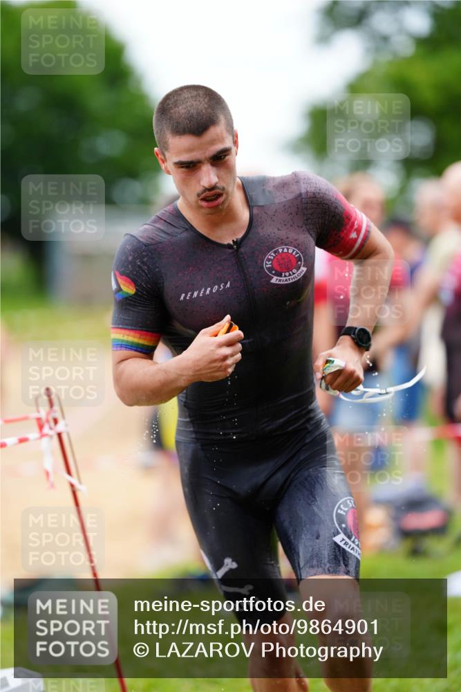 21.06.2026 - 29. Vierlanden-Triathlon LAZAROV Photography http://msf.ph/oto/9864901 21.06.2026 12:03:39 Schwimmen 932, 937, 939, 981 meine-sportfotos.de