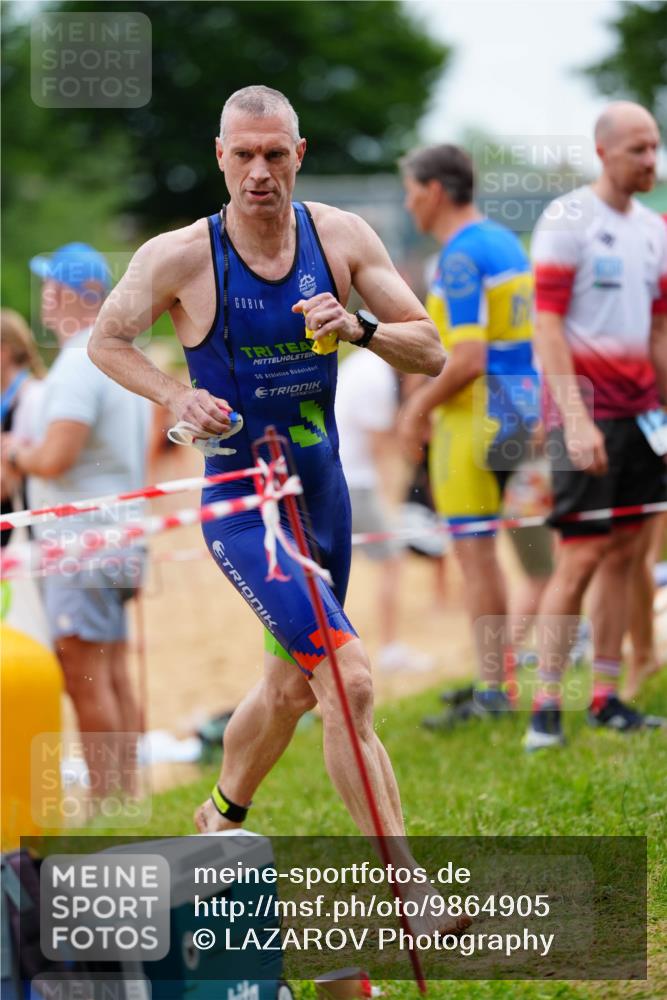 21.06.2026 - 29. Vierlanden-Triathlon LAZAROV Photography http://msf.ph/oto/9864905 21.06.2026 12:03:44 Schwimmen 932, 939 meine-sportfotos.de