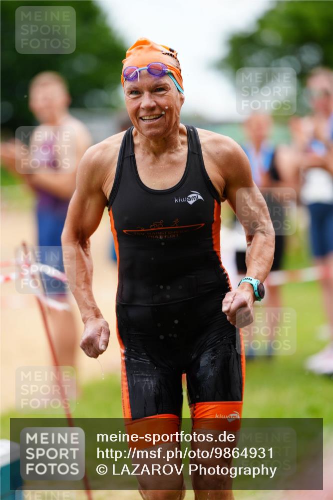 21.06.2026 - 29. Vierlanden-Triathlon LAZAROV Photography http://msf.ph/oto/9864931 21.06.2026 12:26:50 Schwimmen 994 meine-sportfotos.de