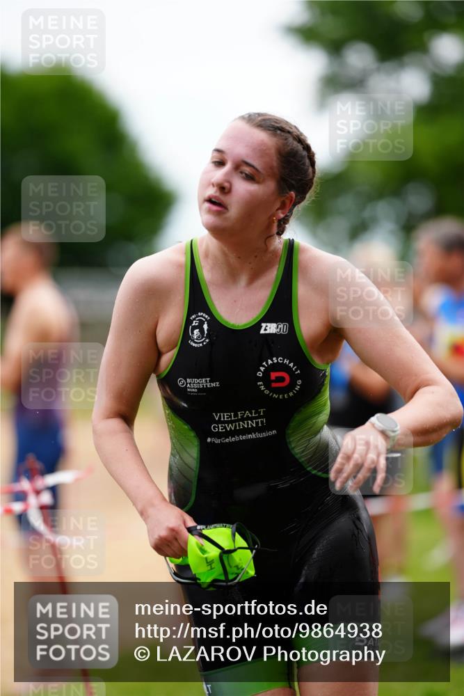 21.06.2026 - 29. Vierlanden-Triathlon LAZAROV Photography http://msf.ph/oto/9864938 21.06.2026 12:27:07 Schwimmen 983, 995, 1008, 1011 meine-sportfotos.de
