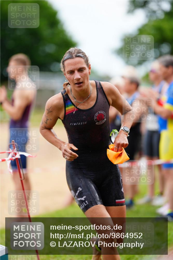 21.06.2026 - 29. Vierlanden-Triathlon LAZAROV Photography http://msf.ph/oto/9864952 21.06.2026 12:27:31 Schwimmen 996, 998, 1001, 1002, 1003, 1014 meine-sportfotos.de