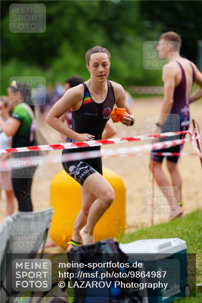21.06.2026 - 29. Vierlanden-Triathlon LAZAROV Photography http://msf.ph/oto/9864987 21.06.2026 12:28:06 Schwimmen 991, 1006, 1015, 1017 meine-sportfotos.de