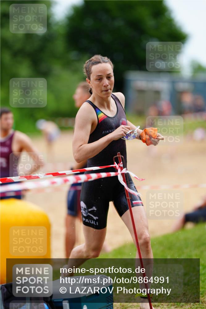 21.06.2026 - 29. Vierlanden-Triathlon LAZAROV Photography http://msf.ph/oto/9864991 21.06.2026 12:28:06 Schwimmen 991, 1006, 1015, 1017 meine-sportfotos.de